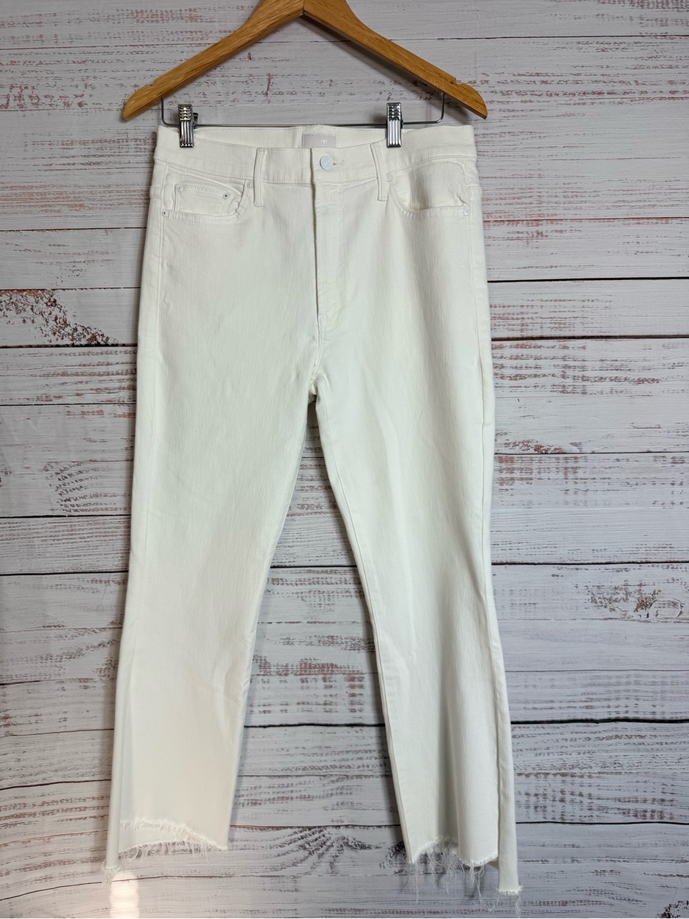 MOTHER The Insider Crop Step Fray Fairest of Them All White Jeans